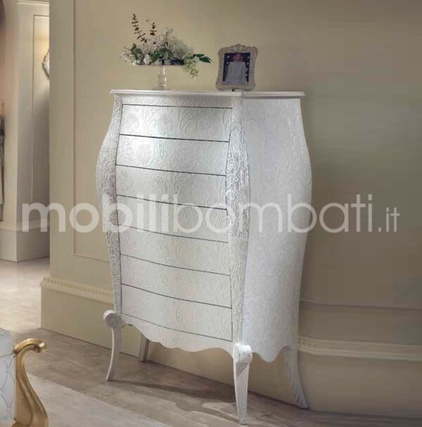 Kommode mit Flachrelief mit Damastmuster